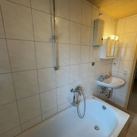 Schoene Mit Erker * Gieleroth