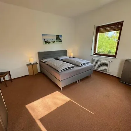 Apartament Schoene Mit Erker Gieleroth